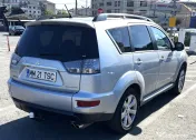 Mitsubishi Outlander- 4x4 - 7 Locuri