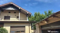 Vila cu supraveghere video, aproape de pădurea Roșu 