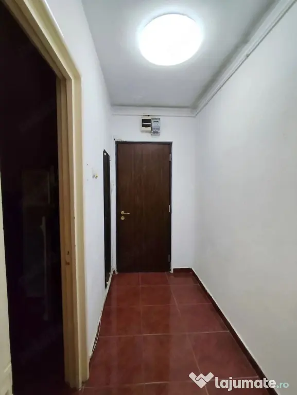 Apartament 4 camere, decomandat, 80mp, Emil Racoviță, aer condiționat.