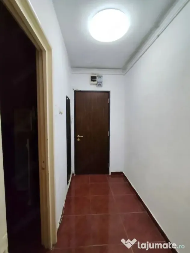 Apartament 4 camere, decomandat, 80mp, Emil Racoviță, aer condiționat.