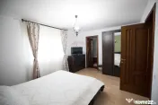 Casă / Vilă cu 8 camere de vânzare