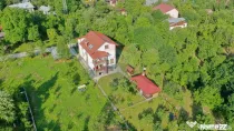 Casă / Vilă cu 8 camere de vânzare