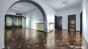 SPATIU BIROU l SUPRAFETE GENEROASE l GRADINA 8 LOCURI PAR... 