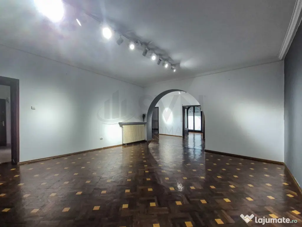 SPATIU BIROU l SUPRAFETE GENEROASE l GRADINA 8 LOCURI PAR...