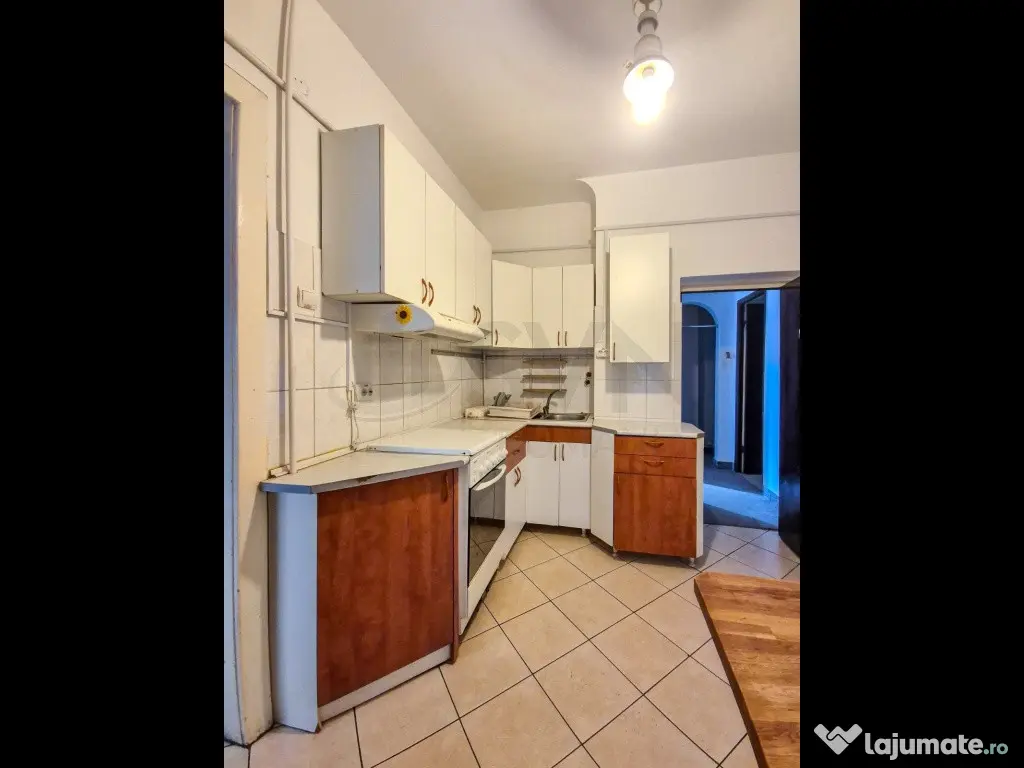 SPATIU BIROU l SUPRAFETE GENEROASE l GRADINA 8 LOCURI PAR...