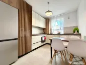 Apartament spatios 3 camere decomandat, parcare, zona Cor... 