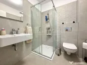 Apartament spatios 3 camere decomandat, parcare, zona Cor... 