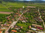 1.200mp teren si casa cu gradina inflorata, aproape de Targu
