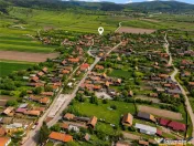 1.200mp teren si casa cu gradina inflorata, aproape de Targu