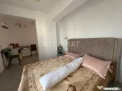2 Camere de inchiriat complet mobilat si cu Parcare acoperi 