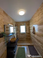 Penthouse cu 4 camere, 165 mp, terasa de 150 mp, 2 parcari,