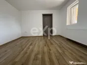 Locuință modernă cu două intrări separate, izolație pr 