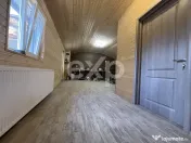 Locuință modernă cu două intrări separate, izolație pr 