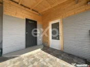 Locuință modernă cu două intrări separate, izolație pr