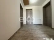 Locuință modernă cu două intrări separate, izolație pr