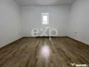 Locuință modernă cu două intrări separate, izolație pr