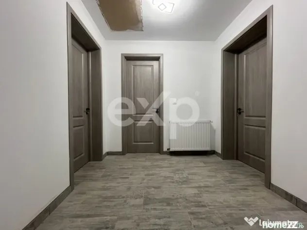 Locuință modernă cu două intrări separate, izolație pr - Cuparu (Dambovita)