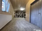 Locuință modernă cu două intrări separate, izolație pr