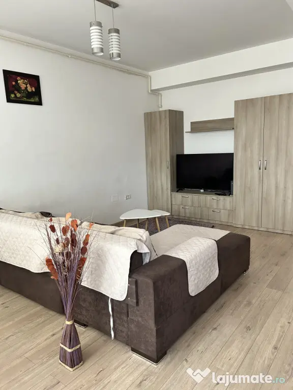 Inchiriez apartament 2 camere - Militari Residence