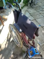 Scaun cu rotile pentru persoane cu dizabilitati