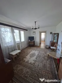 Apartament 2 camere semidecomandat, 53,70 mp, zona Piața Va
