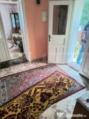 CASA SPATIOASA DE VINZARE CE OFERA CONFORT SI LINISTE SITUAT