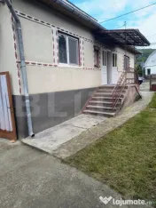 CASA SPATIOASA DE VINZARE CE OFERA CONFORT SI LINISTE SITUAT