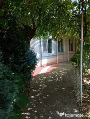 CASA RENOVABILA + 600 MP TEREN - BARIERA VALCII