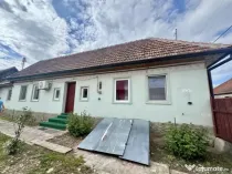 Casa individuala cu teren si priveliste spre munti