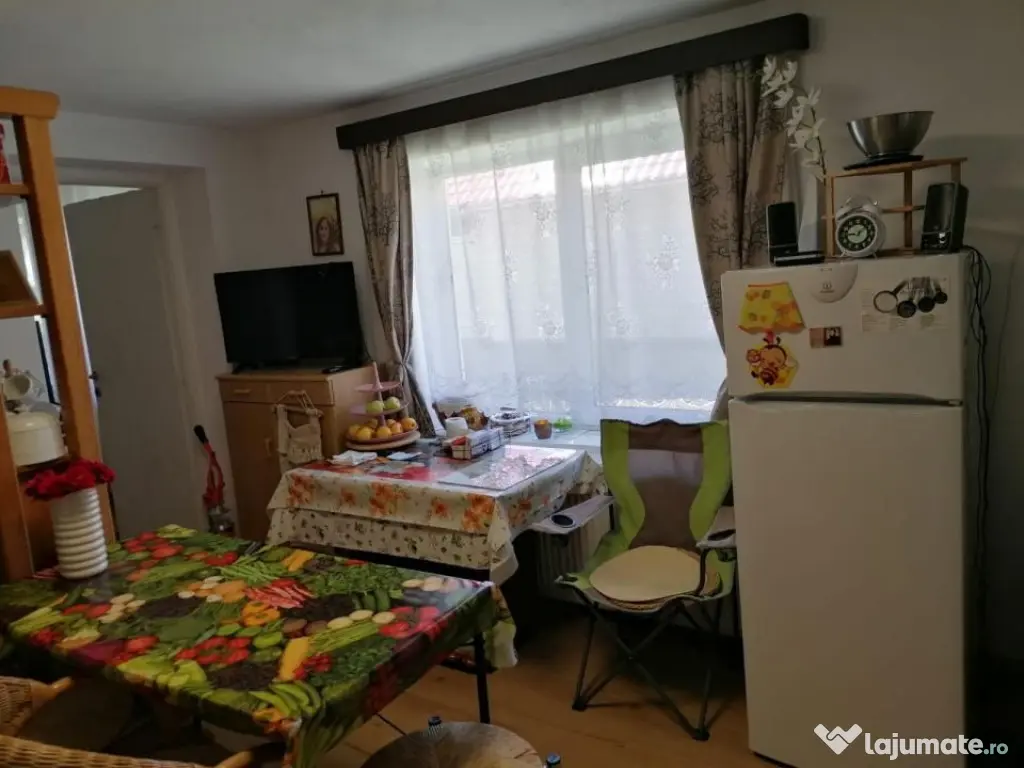 Casa individuala cu teren si priveliste spre munti