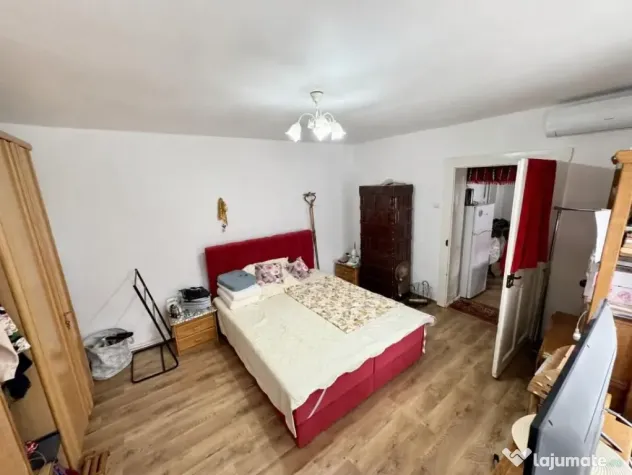 Casa individuala cu teren si priveliste spre munti