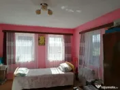 Casa individuala cu teren si priveliste spre munti 