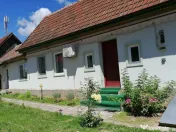 Casa individuala cu teren si priveliste spre munti 
