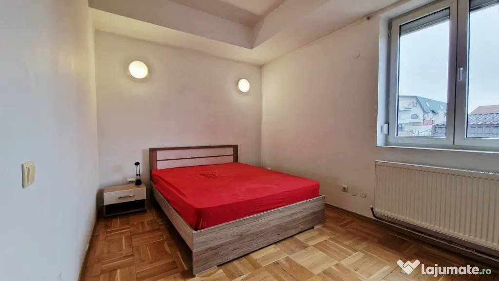 Vilă P+1+Pod, 320 mp, Teren 544 mp, Damaroaia