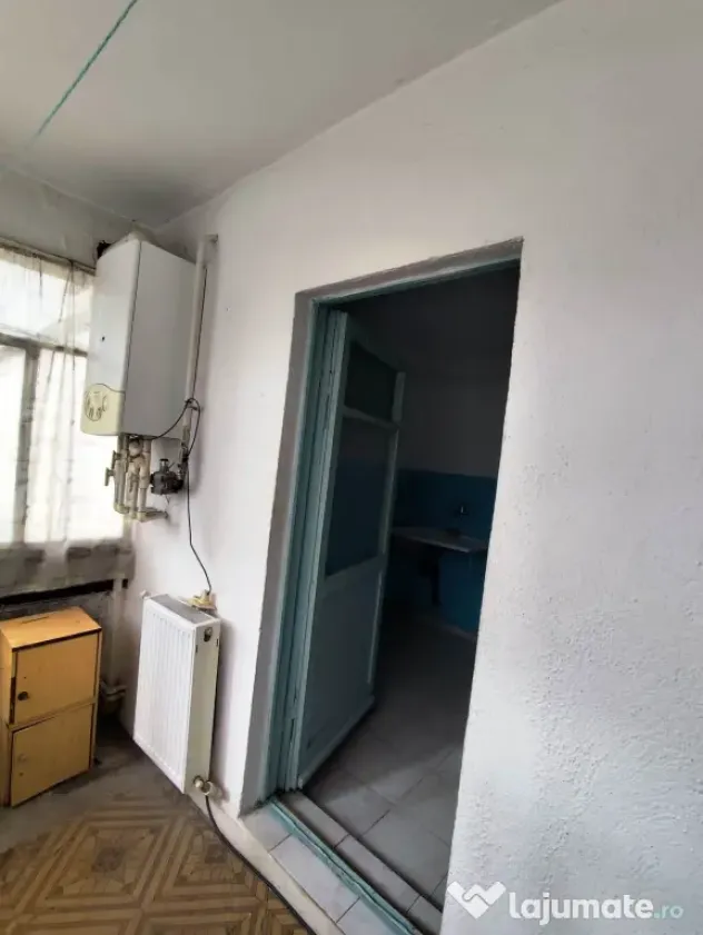 Vand apartament cu 2 camere pe Bulervardul Dorobanti