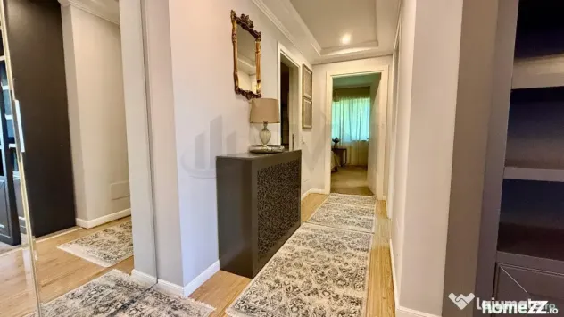 Apartament superb cu terasa si piscina Iancu Nicolae