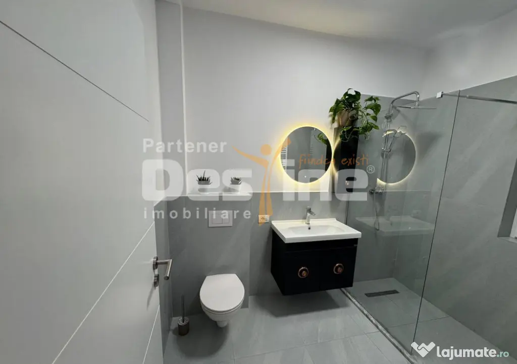 Vand apartament 2 camere, etaj 2