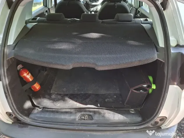 Peugeot 2008,an.fb.2014 plus doua anvelope de vara