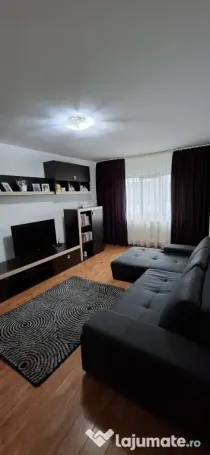 Apartament decomandat, 2 camere, Central