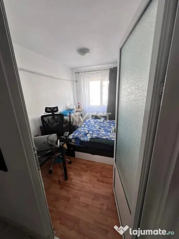 Apartament 3 camere decomandat-Baza 3-etaj intermediar