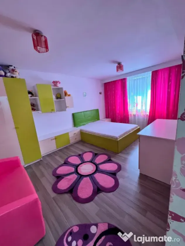 VEST- APARTAMENT 2 CAMERE DECOMANDAT ,CENTRALA GAZ, ETAJ 2