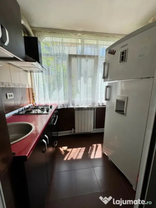 VEST- APARTAMENT 2 CAMERE DECOMANDAT ,CENTRALA GAZ, ETAJ 2