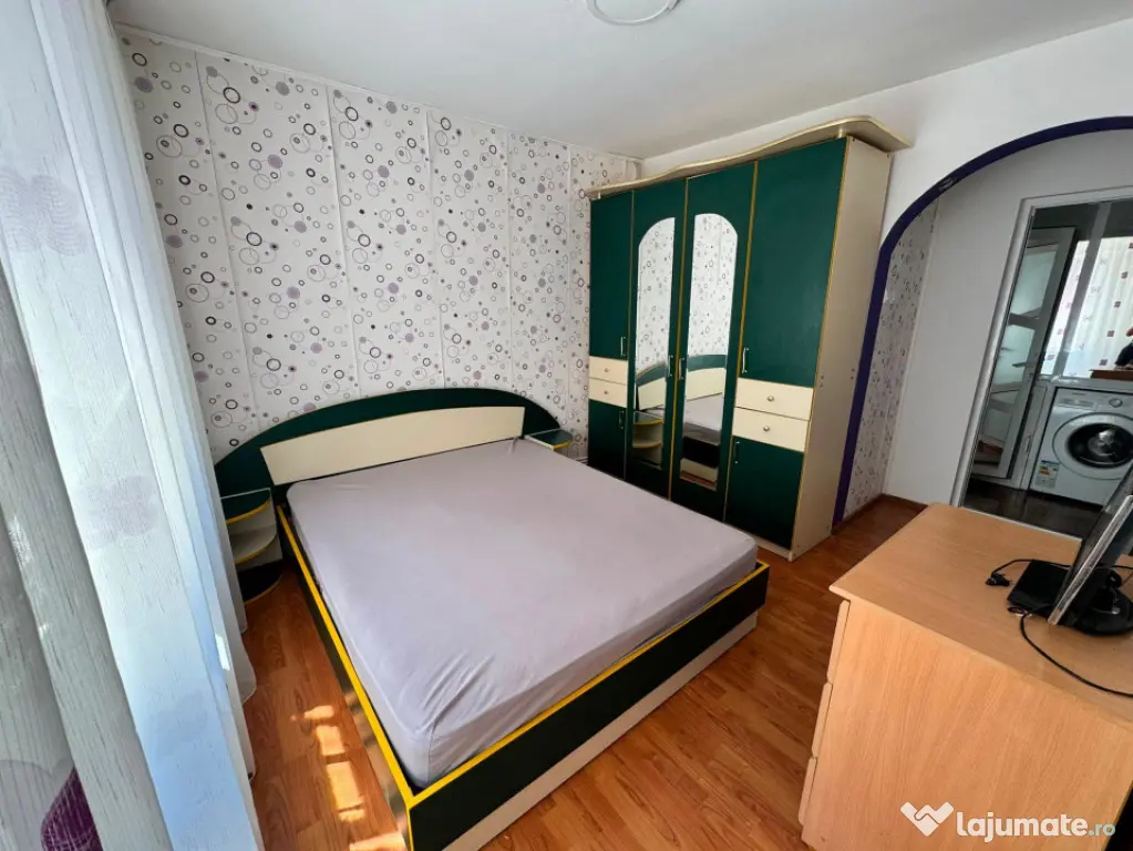VEST- APARTAMENT 2 CAMERE DECOMANDAT ,CENTRALA GAZ, ETAJ 2