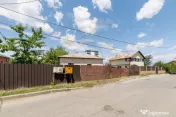 Casa cu teren de 889mp Prundu - Ideala pentru locuit sau dez 