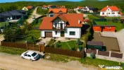 Casa primitoare si apreciabila, areal cu liniste, gradina fr