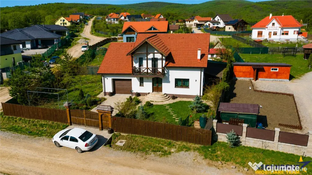 Casa primitoare si apreciabila, areal cu liniste, gradina fr
