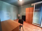 Apartament cu 3 camere, etaj 1, mobilat, Micro 15
