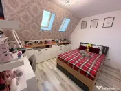 Apartament 3 camere decomandat zona Cetatii 