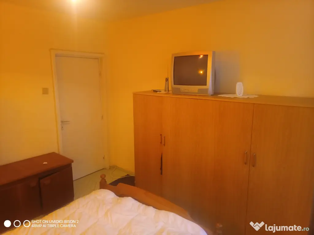 Închiriez apartament 2 camere zona A.I Cuza