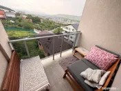 Apartament 2 camere semidecomandat zona Razoare 